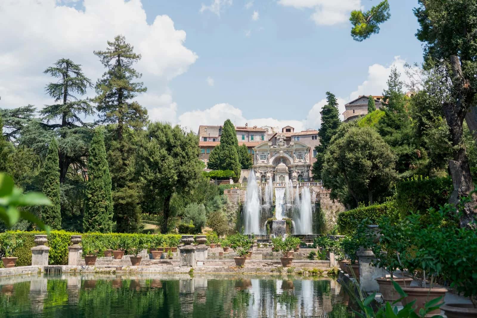 Les fontaines et le bassin de la villa d'Este à Tivoli, site classé à l'UNESCO dans le Latium
