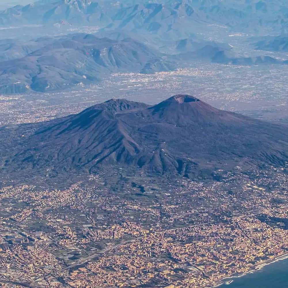 Le Vésuve depuis Pompéi, bus et entrée du parc