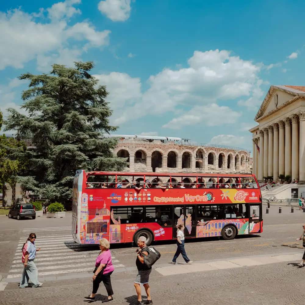 Bus touristique à arrêts multiples, 24 ou 48 h