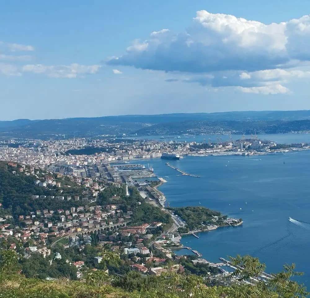 Strada Napoleonica à pied, prosecco et Miramare