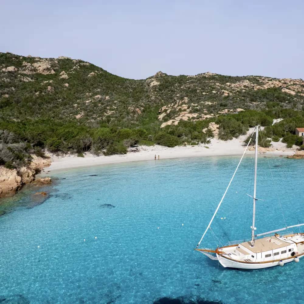 La Maddalena et déjeuner à bord du voilier Dolce Vita
