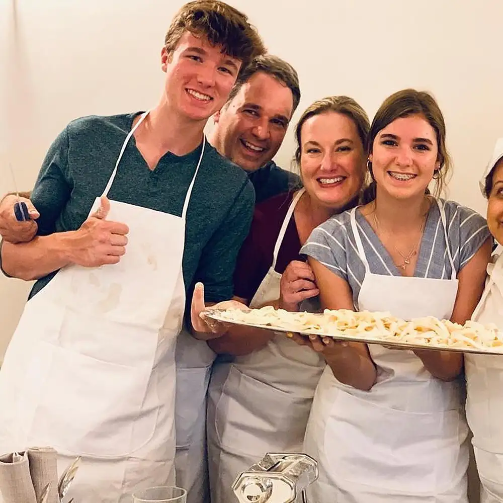 Cours de pâtes fraîches et tiramisu avec vin