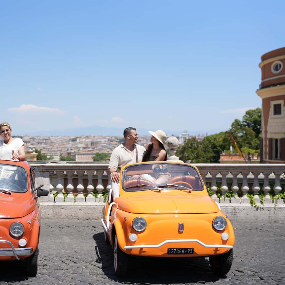 Séance photo dans Rome au volant d'une Fiat 500 d'époque