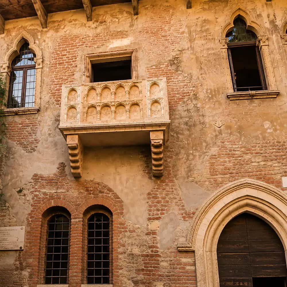 Maison et balcon de Juliette : coupe-file et audioguide