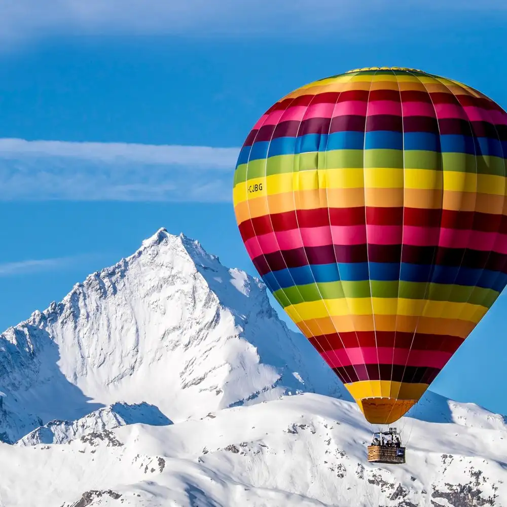 Vol en montgolfière au-dessus d'Aoste et des Alpes
