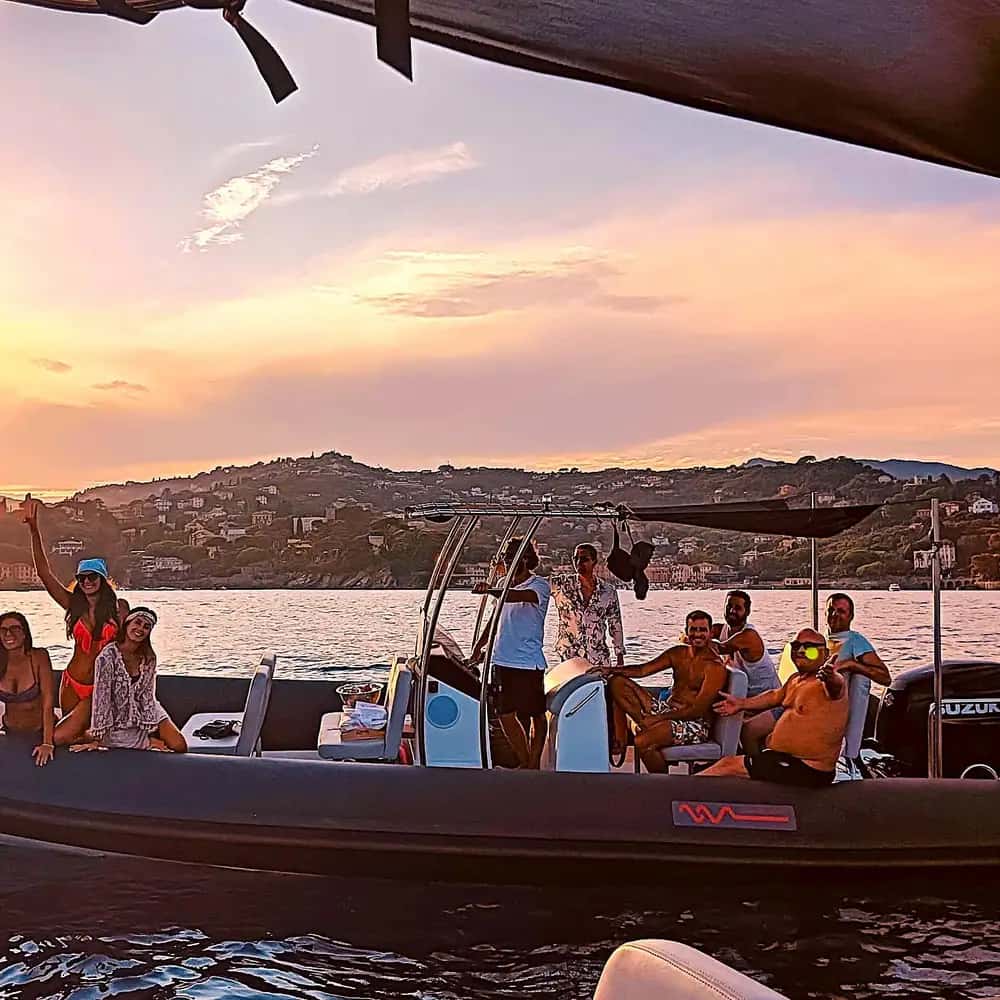 Coucher de soleil en bateau au départ de Rapallo